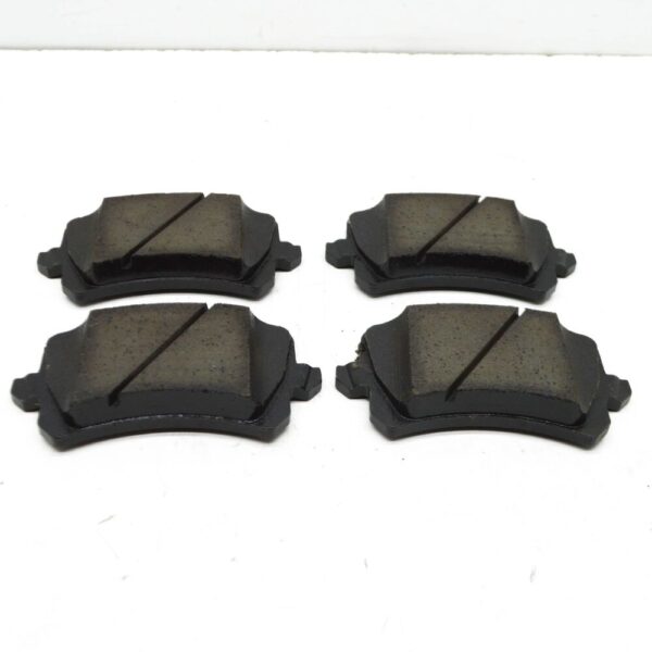 3AA698451B - SEAT Alhambra 7N rear brake pads set of 3AA698451B NEW ORIGINAL