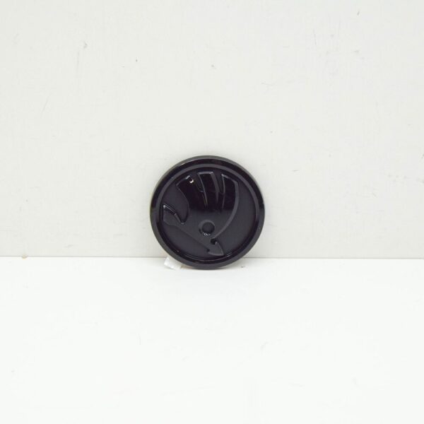3T0103940 - SKODA OCTAVIA MK3 5E Engine Cover Skoda Emblem 3T0103940 NEW