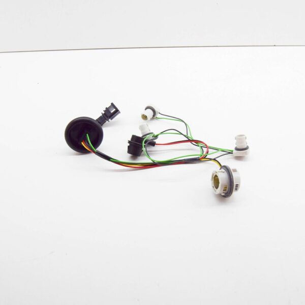 3T0971017 - SKODA SUPERB MK2 3T REAR TAIL LIGHT WIRING SET 3T0971017 NEW GENUINE