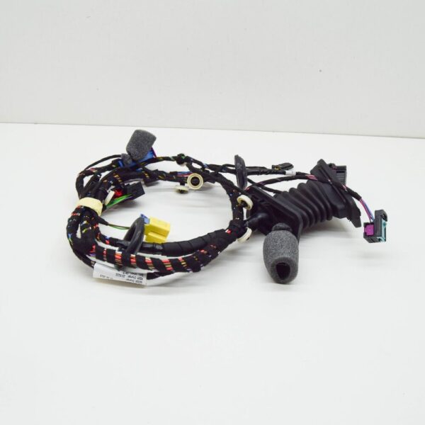 3T2971120DB - SKODA SUPERB MK3 3V3 Front Right Door Wiring RHD 3T2971120DB NEW GENUINE