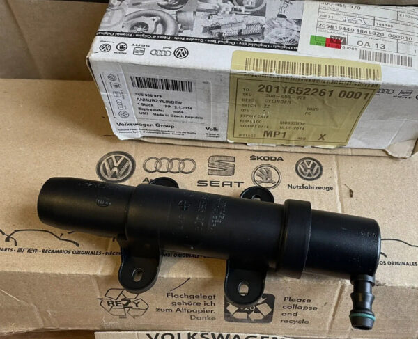 3U0955979 - NEW ŠKODA SUPERB MK2 3T HEADLIGHT WASHING MACHINE 3U0955979 ORIGINAL