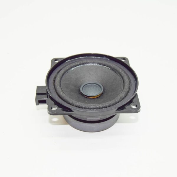 3V0035411E - ŠKODA SUPERB MK3 Midtone Speakers 3V0035411E, Original Part