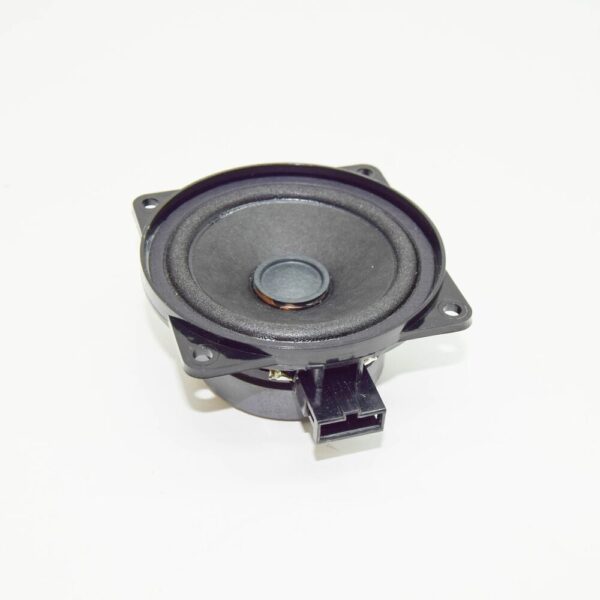 3V0035411E - ŠKODA SUPERB MK3 Midtone Speakers 3V0035411E, Original Part
