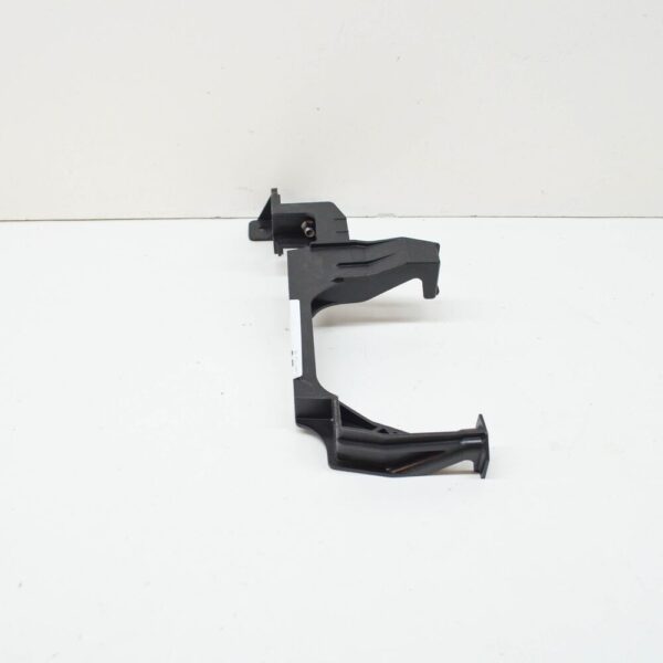 3V0805307 - NEW ŠKODA SUPERB MK3 3V LEFT JACK HOLDER BRACKET COPPING 3V0805307 GENUINE