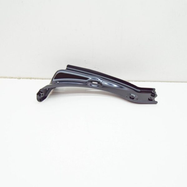 3V0821142A - ŠKODA SUPERB MK3 fender holder front right 3V0821142A new original