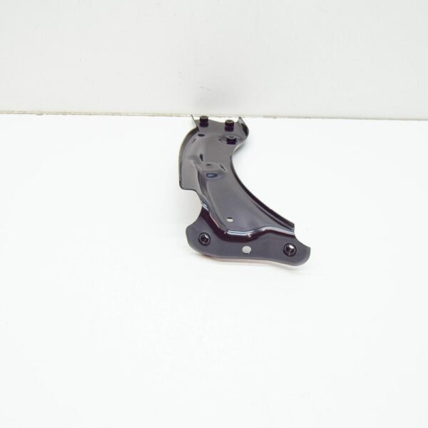 3V0821142A - ŠKODA SUPERB MK3 fender holder front right 3V0821142A new original
