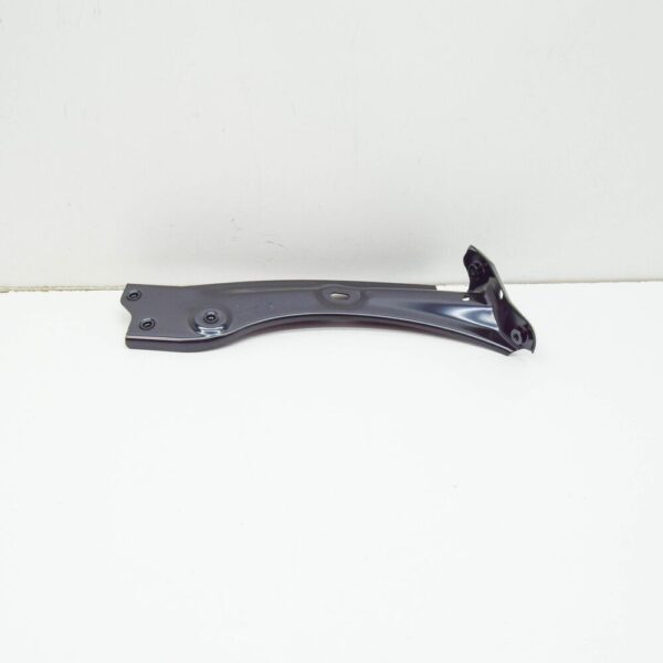 3V0821142A - ŠKODA SUPERB MK3 fender holder front right 3V0821142A new original
