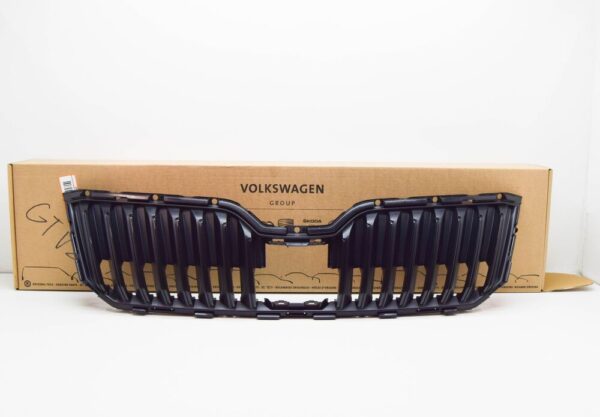 3V0853653ZD4 - ŠKODA SUPERB MK3 Radiator Grid 3V0853653ZD4 NEW GENUINE