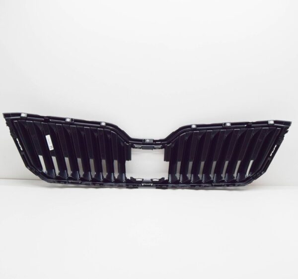 3V0853653ZD4 - ŠKODA SUPERB MK3 Radiator Grid 3V0853653ZD4 NEW GENUINE