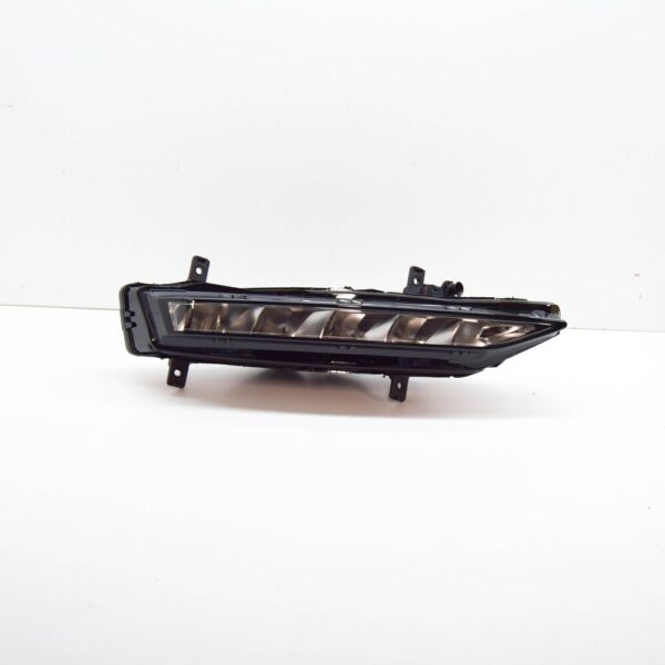 3V0941699B - SKODA SUPERB MK3 FRONT LEFT LED FOG LIGHT 3V0941699B NEW GENUINE