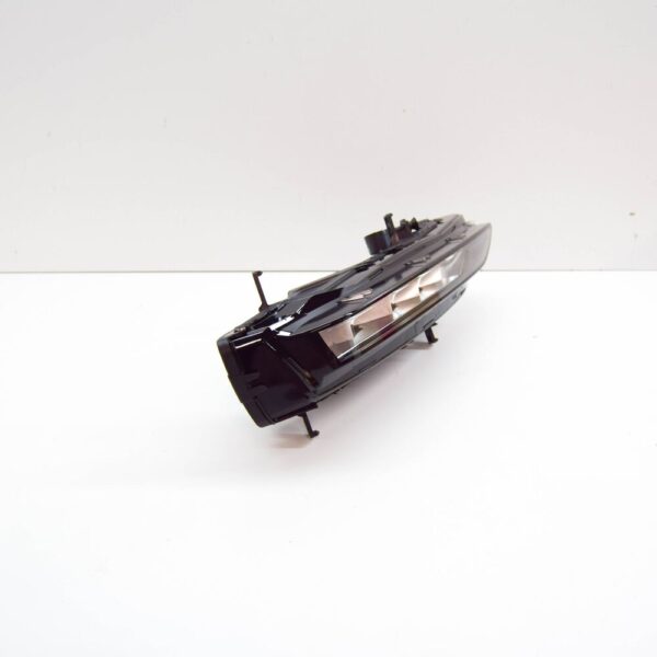 3V0941699B - SKODA SUPERB MK3 FRONT LEFT LED FOG LIGHT 3V0941699B NEW GENUINE