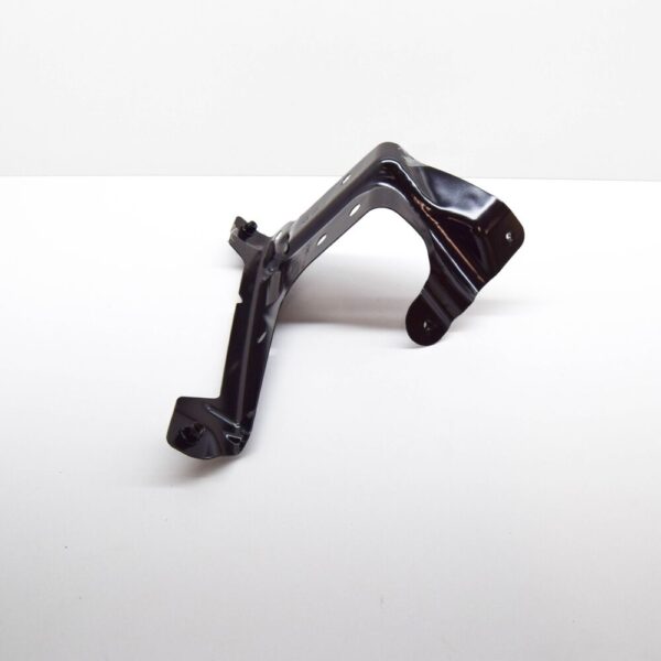 575821168B - SEAT Ateca KH7 fender holder front right 575821168B NEW ORIGINAL