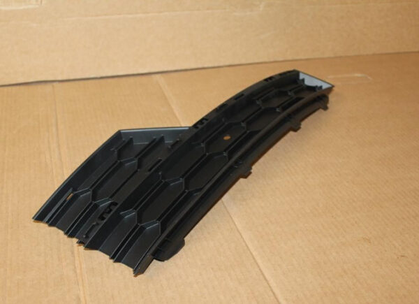 5E0807681G9B9 - New SKODA OCTAVIA 5E MK3 Front Left Bumper Fog Lamp Cover 5E0807681G9B9