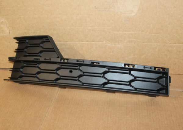 5E0807681G9B9 - New SKODA OCTAVIA 5E MK3 Front Left Bumper Fog Lamp Cover 5E0807681G9B9