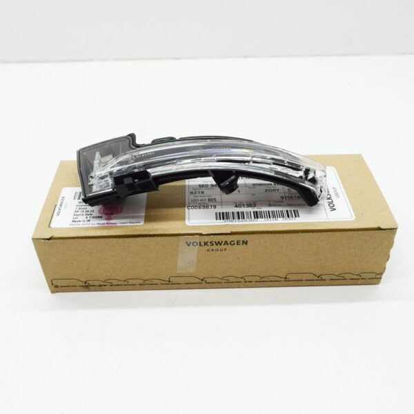 5E0949101 - SKODA OCTAVIA MK3 5E Front Left Door Mirror Turn Indicator 5E0949101 NEW GENUINE