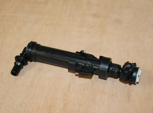 5E0955965D - NEW ŠKODA OCTAVIA 5E MK3 LEFT HEADLIGHT WASHING MACHINE CYLINDER 5E0955965D