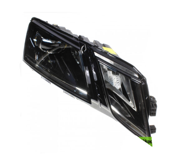 5E1941018E - New SKODA OCTAVIA 5E MK3 FRONT RIGHT HEADLIGHT LHD 5E1941018E Genuine