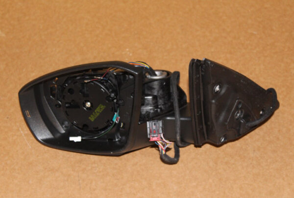 5E2857507AH - New SKODA OCTAVIA 5E MK3 FRONT LEFT WING MIRROR RHD 5E2857507AH GENUINE