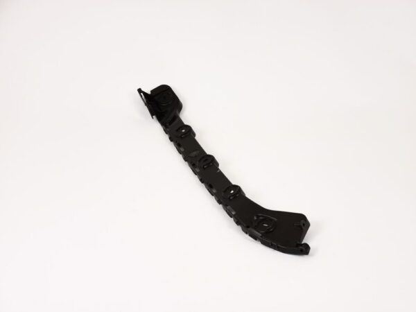 5E9807394 - NEW SKODA 13-16 OCTAVIA ESTATE RIGHT REAR BUMPER BRACKET GUIDE 5E9807394