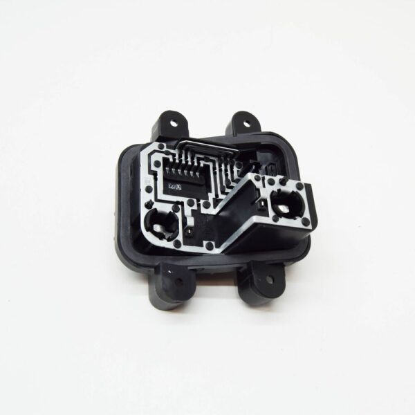 5E9945232 - NEW SKODA OCTAVIA 5E MK3 REAR RIGHT TAILLIGHT BULB HOLDER 5E9945232 ORIGINAL