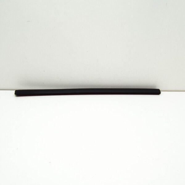 5F0823710A - NEW SEAT LEON 5F RIGHT SIDE BONNET SEAL 5F0823710A ORIGINAL