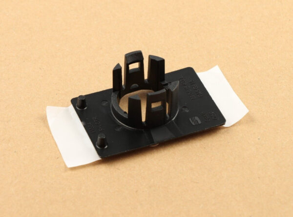 5F0919487L - NEW SEAT LEON 5F CENTER RIGHT PARKING SENSOR HOLDER SENSOR 5F0919487L ORIGINAL
