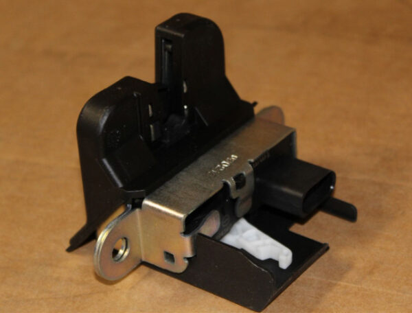 5F3827505CVS9 - SEAT LEON 5F Lid Lock With Microswitch 5F3827505CVS9 NEW GENUINE