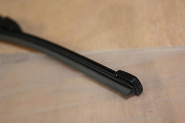 5F4955427A - NEW LEON SEAT 5F REAR AERO WIPER BLADE 5F4955427A ORIGINAL