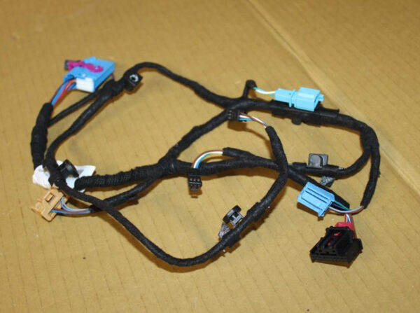 5F4971035N - NEW LEON 5F SEAT FRONT RIGHT DOOR TRIM HARNESS RHD 5F4971035N ORIGINAL