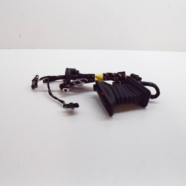 5J0971121AA - SKODA FABIA MK2 FRONT RIGHT DOOR WIRING LHD 5J0971121AA NEW GENUINE