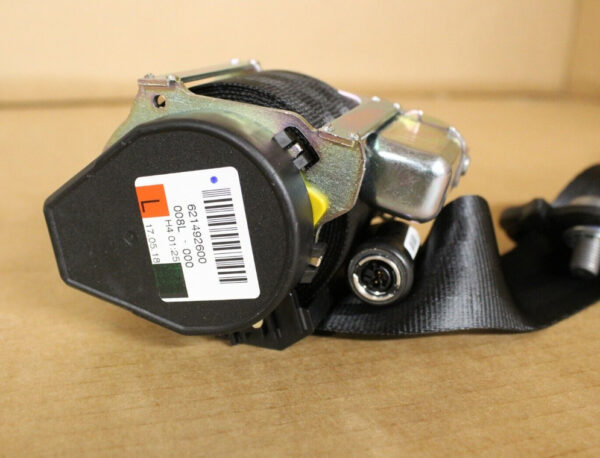 5JA857701BRAA - New SKODA RAPID NH Seat Belt Front Left 5JA857701B RAA 5JA857701BRAA