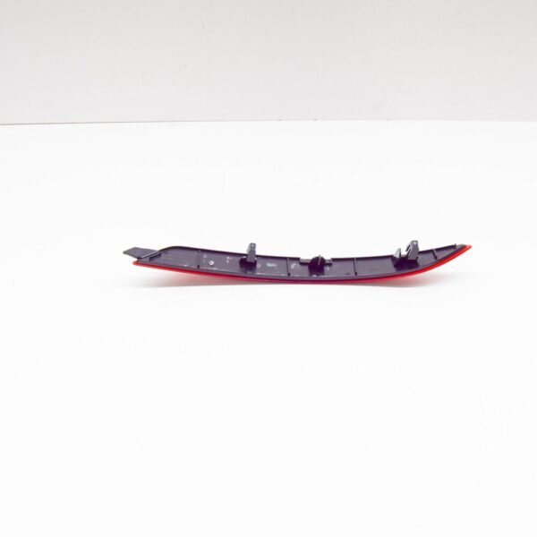 5JJ945106A - ŠKODA RAPID NH Rear Right Bumper Reflector 5JJ945106A NEW GENUINE