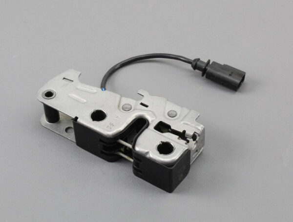 5L0823509B - NEW ŠKODA YETI 5L LOWER CAP LOCK 5L0823509B ORIGINAL