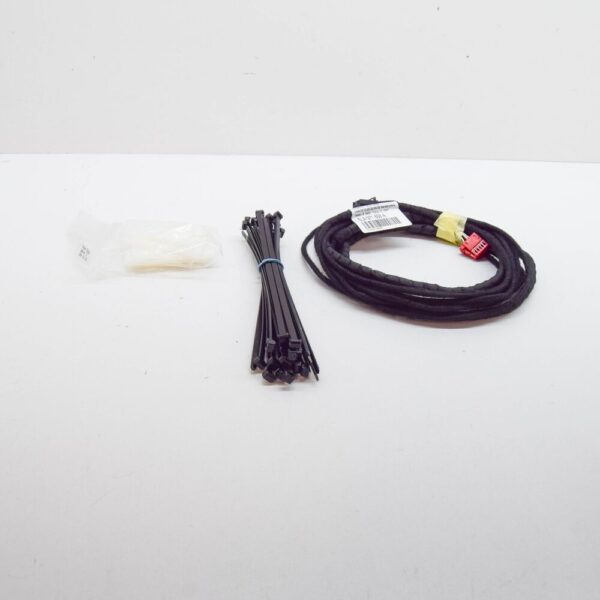 5LA055204A - Skoda Enyaq iV El. Towing Bracket Release Wiring Harness 5LA055204A NEW GENUINE