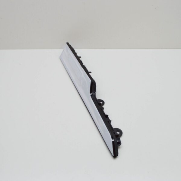 5LA821274S041 - SKODA ENYAQ iV Front Right Fender Vent Grille 5LA821274S041 NEW GENUINE