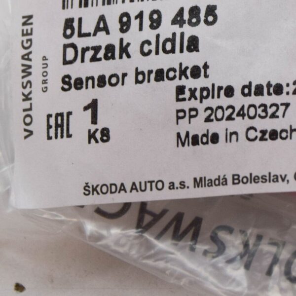 5LA919485 - SKODA ENYAQ iV Front Left Inner Park Sensor Bracket 5LA919485 NEW GENUINE