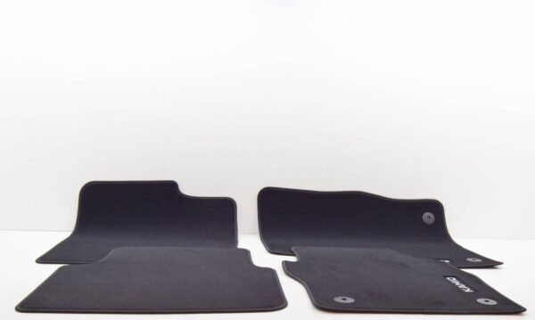 658061404A - ŠKODA KAMIQ Floor Mat Set RHD 658061404A NEW GENUINE