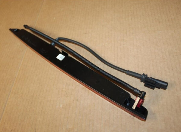 6F9945097B - NEW SEAT ARONA KJ REAR THIRD BRAKE CENTER STOP LIGHT 6F9945097B ORIGINAL