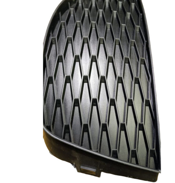 6J08536669B9 - New SEAT IBIZA IV 6J5 6P1 FRONT RIGHT RADIATOR GRILLE 6J08536669B9 GENUINE