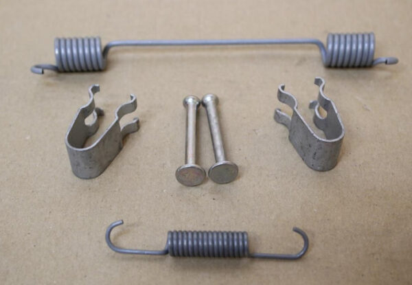 6R0698545 - SEAT Arona KJ rear brake shoes mounting parts set 6R06988545 NEW ORIGINAL