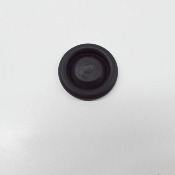 1060464 - NEW FORD MONDEO MK5 BODY PLUG W703063-S300 1060464 GENUINE