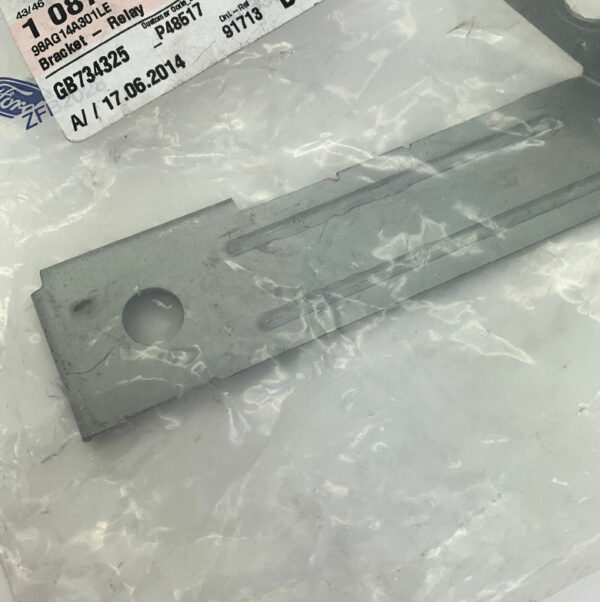1087309 - NEW FORD TRANSIT CONNECT MK1 FRONT LEFT ABS BRACKET 1087309 ORIGINAL