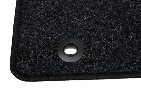 1104823 - NEW FORD FIESTA BE91 MK4 FLOOR MAT SET LHD YS6J-A13010-FA 1104823 ORIGINAL