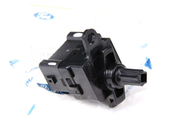 1112112 - NEW FORD FOCUS MK1 HEATER BLOWER SWITCH ASSY 1112112 98AW-18578-AF ORIGINAL