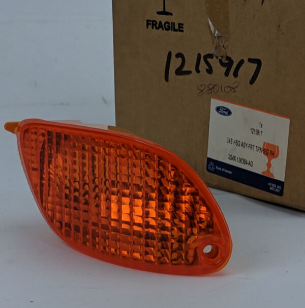 1215917 - NEW FORD FOCUS MK1 FRONT RIGHT FLASHER LAMP 1215917 XS4X-13K384-AG ORIGINAL
