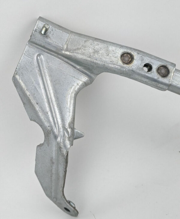 1304053 - NEW FORD FOCUS MK2 EXHAUST PIPE MOUNTING BRACKET 1304053 3M51-5K291-AC ORIGINAL
