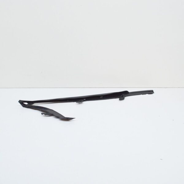 1349900 - NEW FORD MONDEO MK2 FRONT LEFT HEADLAMP SEAL 1349900 1S71-13066-AB ORIGINAL