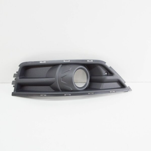 1370340 - NEW FORD FOCUS C-MAX BUMPER FRONT LEFT COOLER GRILLE BEZEL 1370340