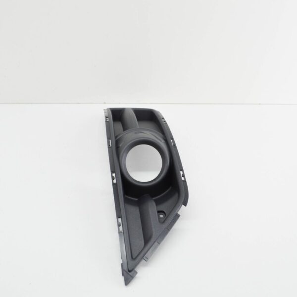 1370340 - NEW FORD FOCUS C-MAX BUMPER FRONT LEFT COOLER GRILLE BEZEL 1370340