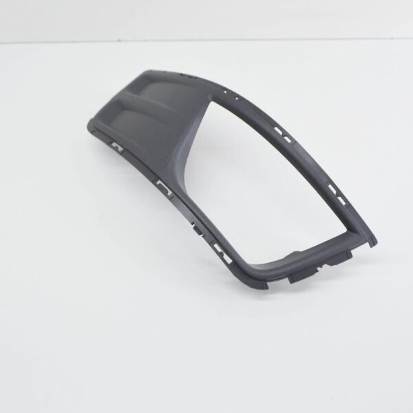 1378129 - Ford Focus C-Max Rear Bumper Left Bezel 1378129 6M5Y-17A818-AC55PQ New